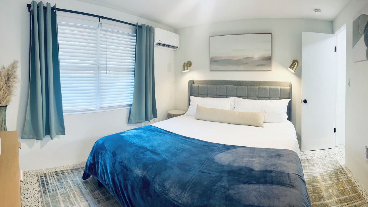 Photo of Bedroom in River District