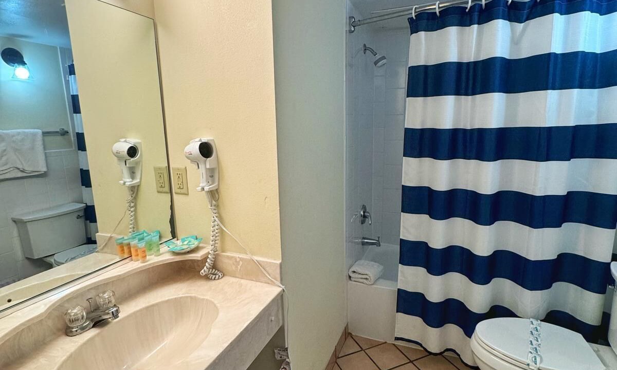 Photo of Bathroom in Schulte Park