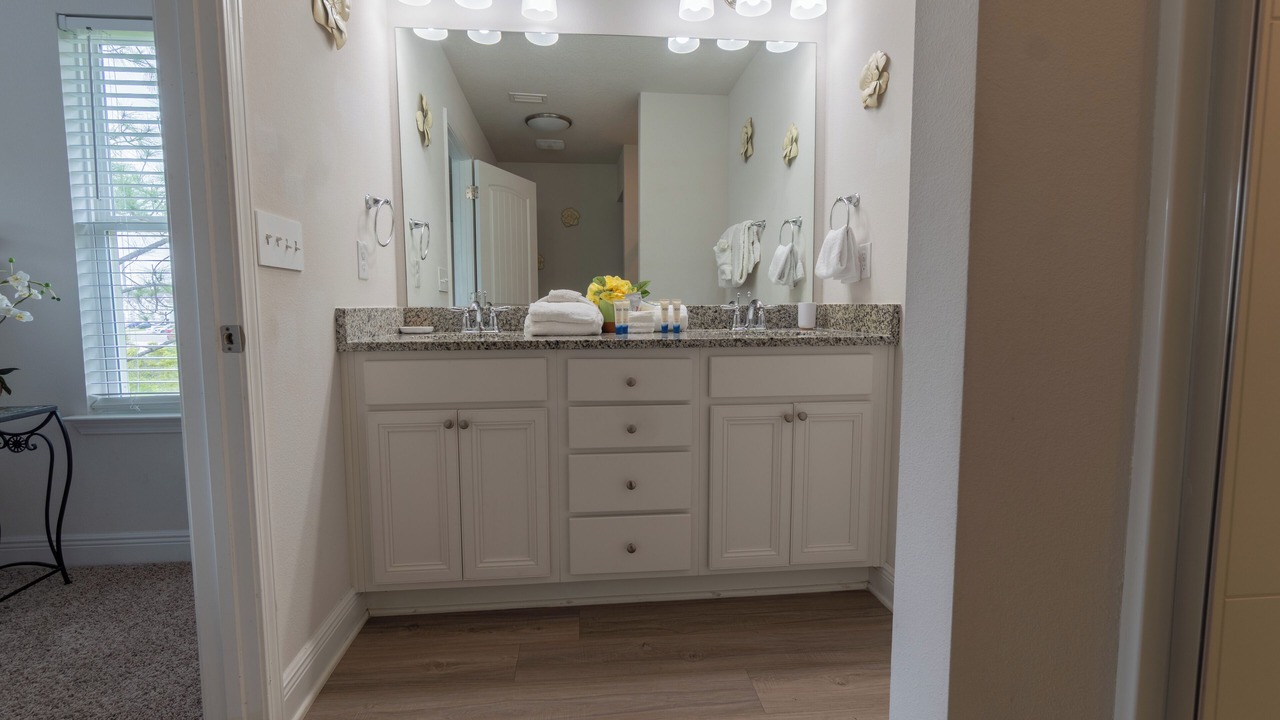 Photo of Bathroom in Thomas Drive