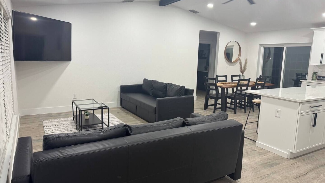 Photo of Livingroom in Spring Hill