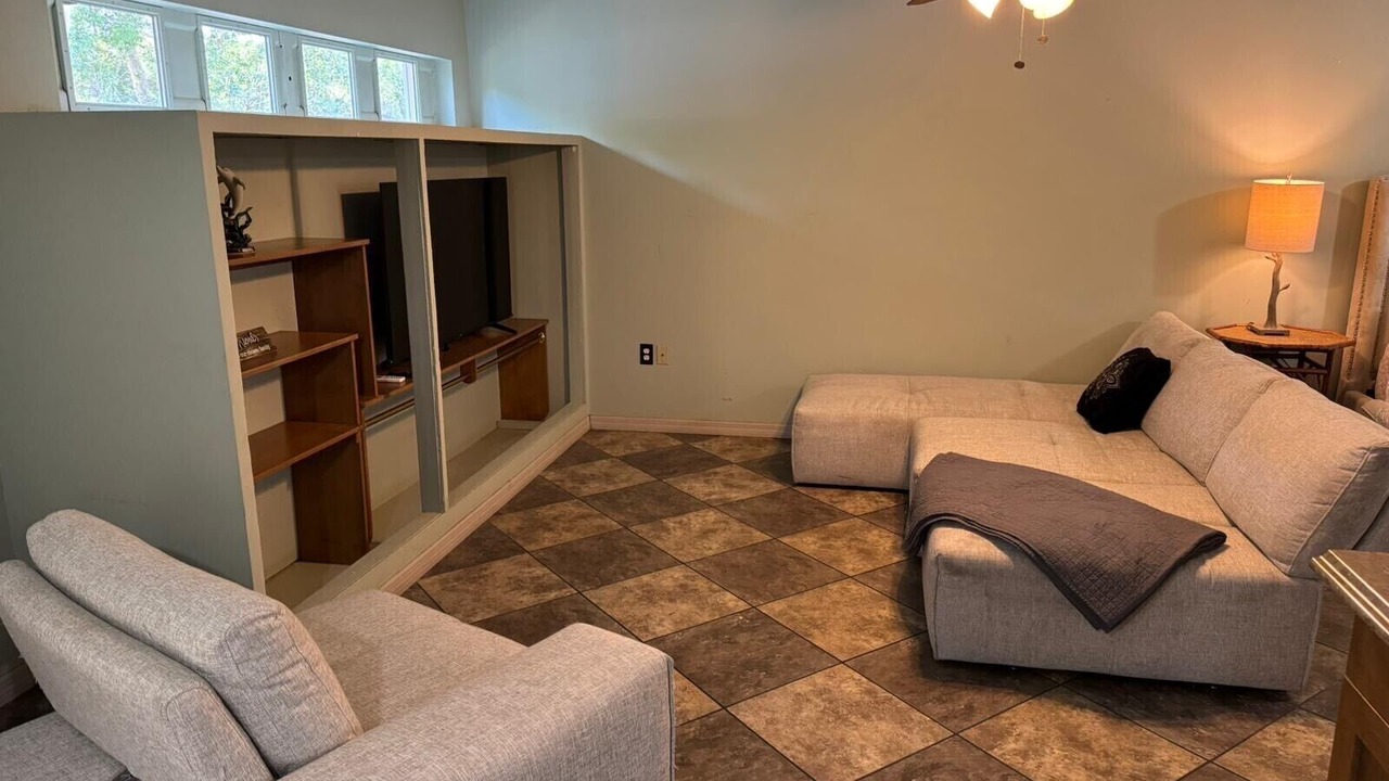 Photo of Livingroom in Spring Hill