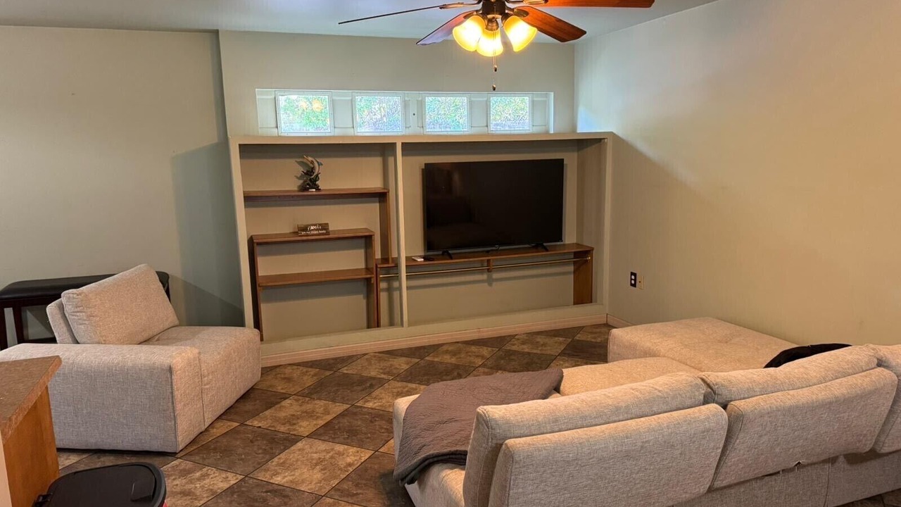 Photo of Livingroom in Spring Hill