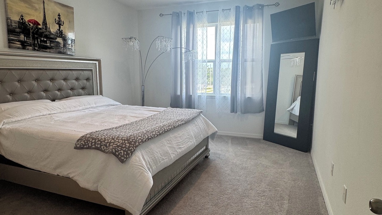 Photo of Bedroom in Leesburg