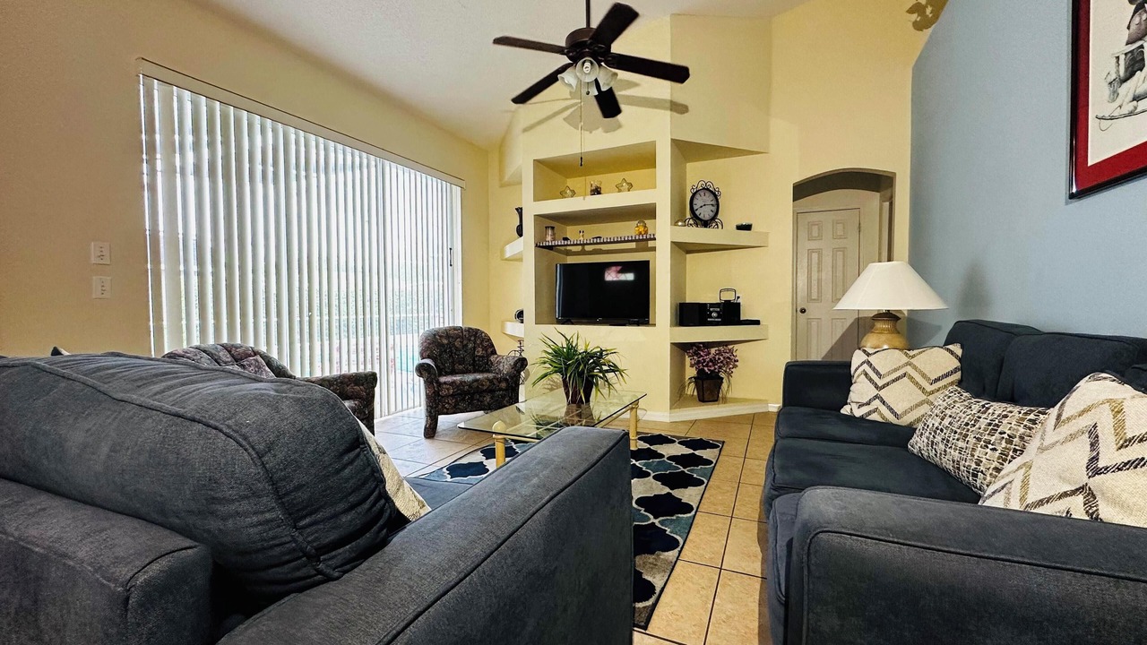 Photo of Livingroom in Highlands Reserve