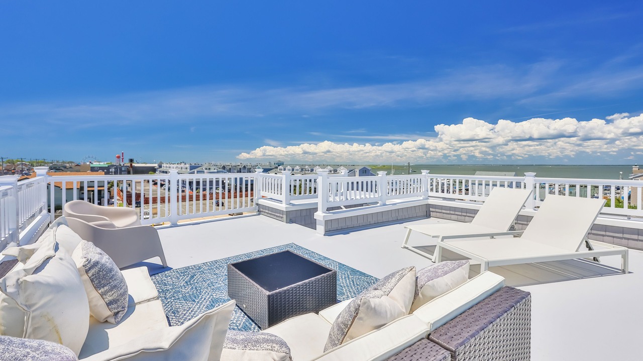 Photo of Patio Balcony in North Beach Haven