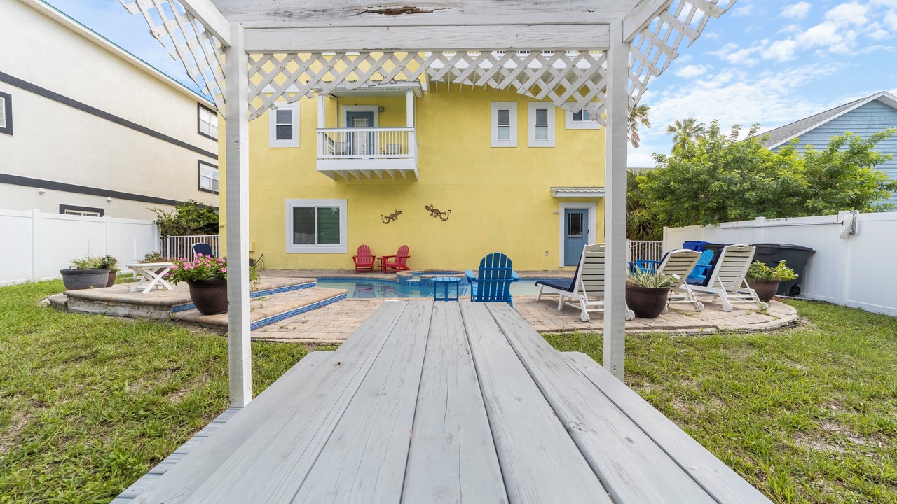 Photo of Patio Balcony in Butler Beach