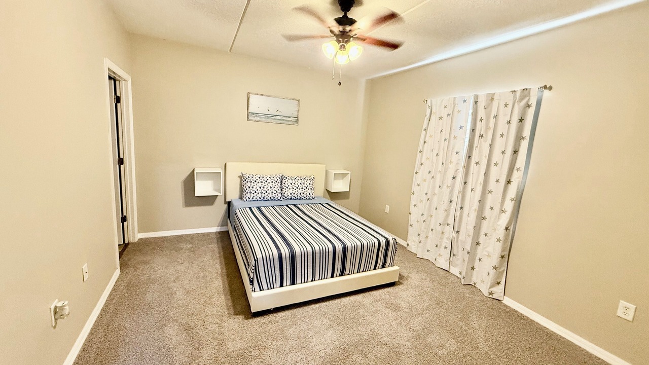 Photo of Bedroom in Hopkins Fitch Grant