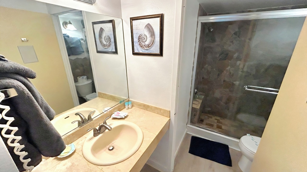 Photo of Bathroom in Schulte Park