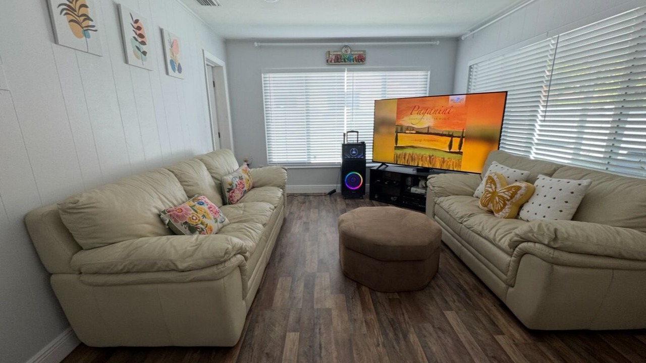 Photo of Livingroom in Clearwater