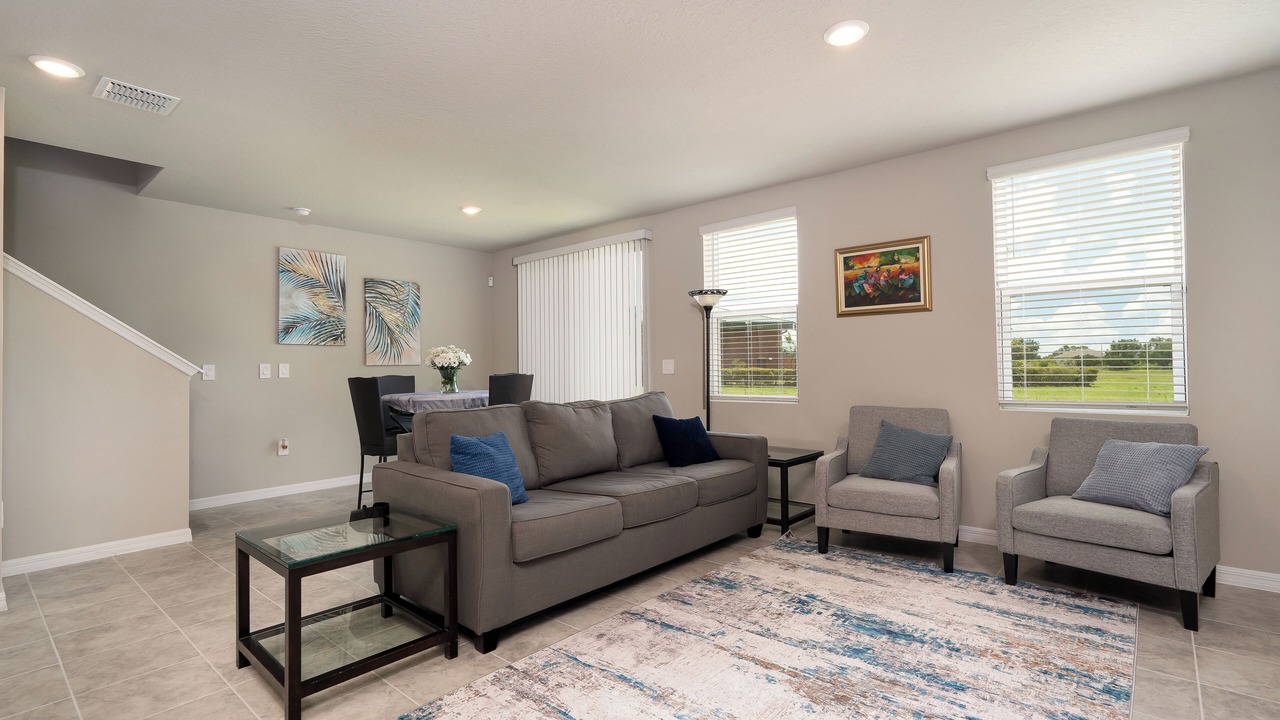 Photo of Livingroom in Wesley Chapel South