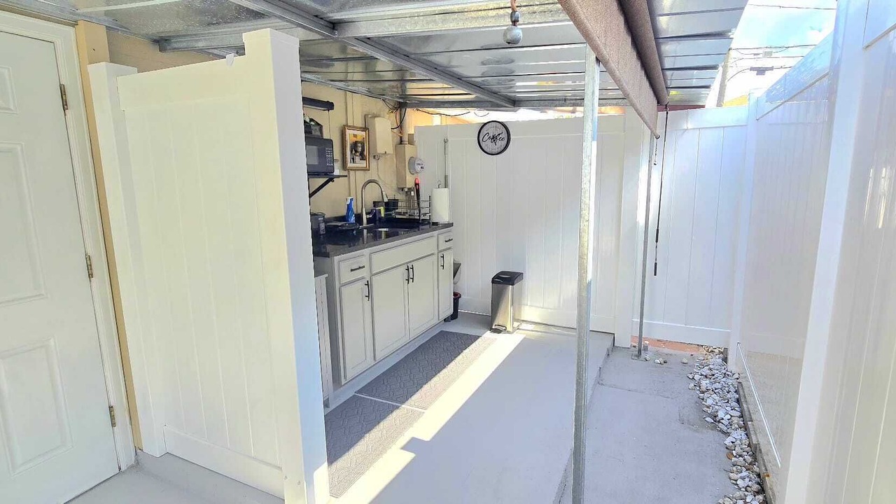 Photo of Patio Balcony in West Lealman