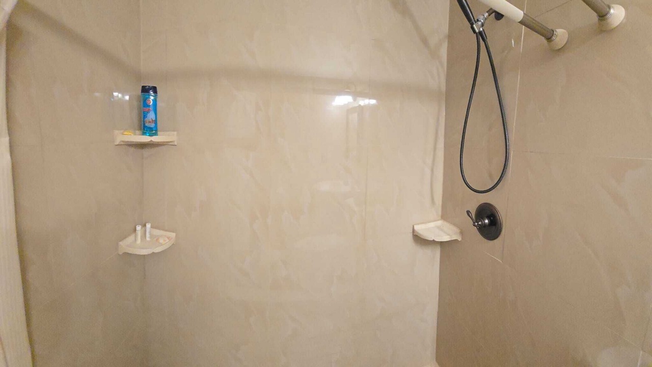 Photo of Bathroom in West Lealman