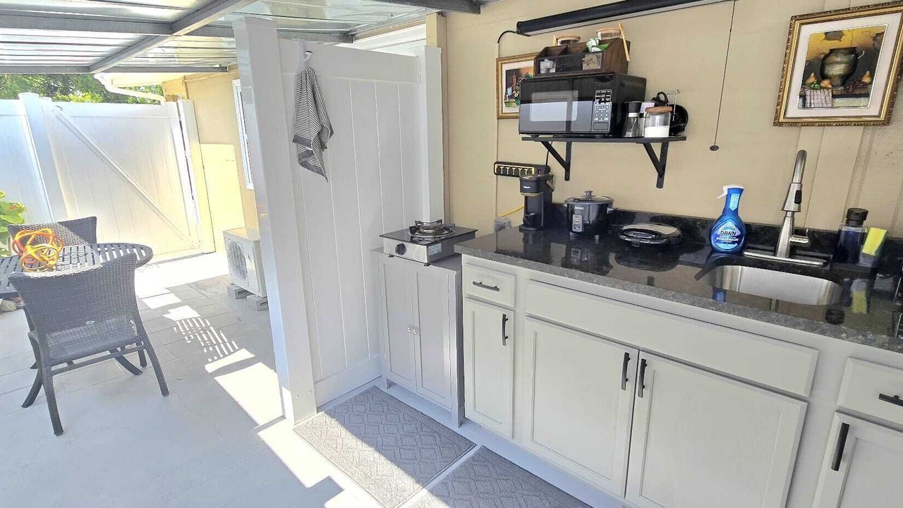 Photo of Kitchen in West Lealman