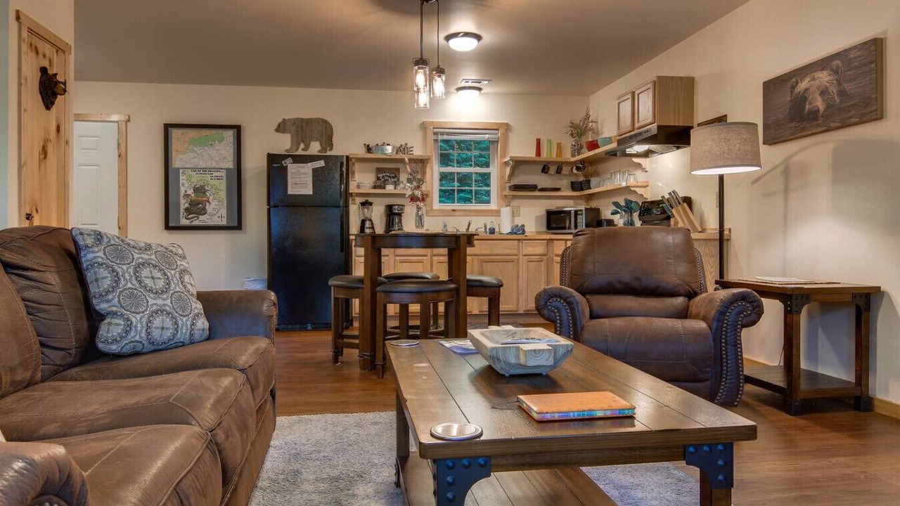 Photo of Livingroom in Cherokee