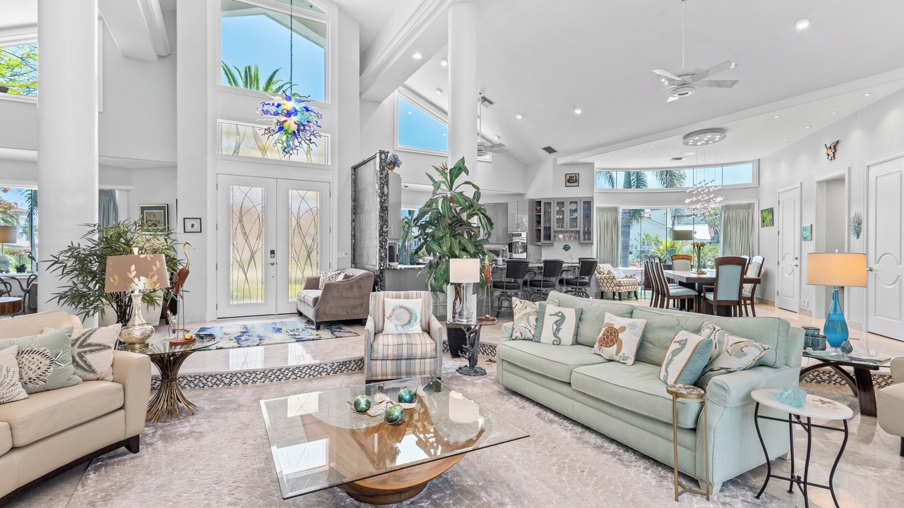 Photo of Livingroom in Whitney Beach