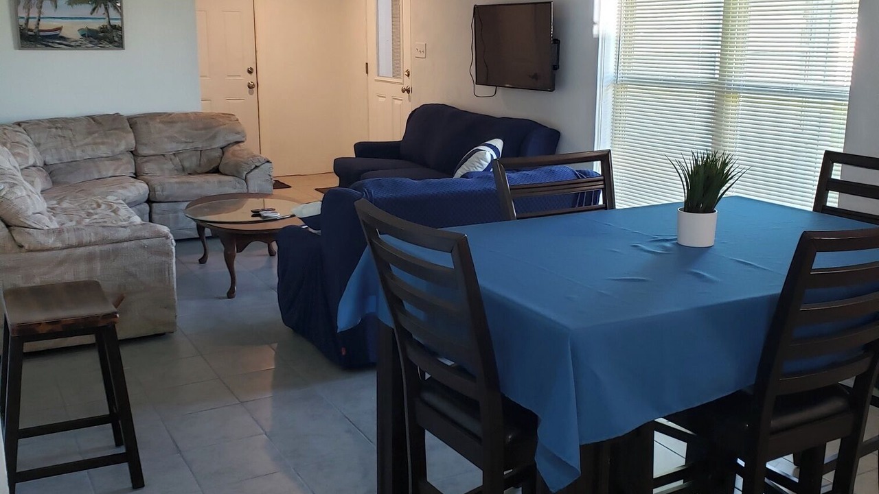 Photo of Livingroom in Allandale