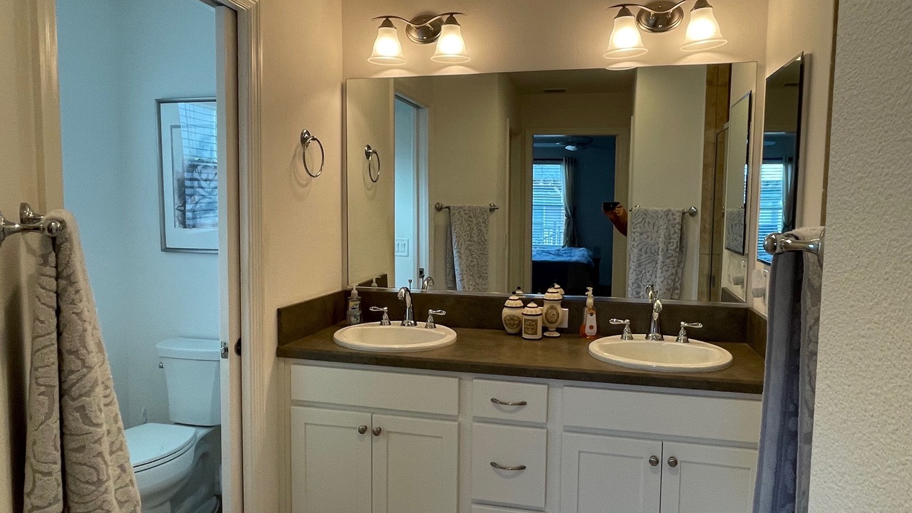 Photo of Bathroom in Fruitland Park