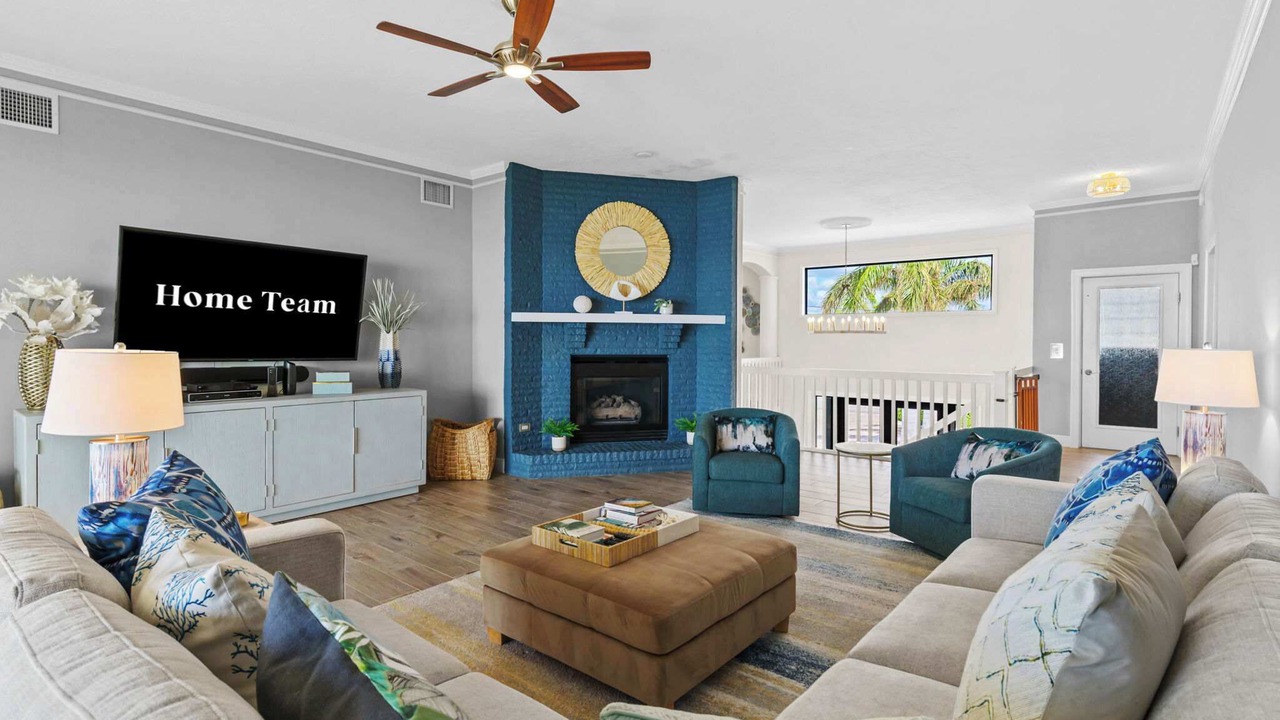 Photo of Livingroom in Bayshore Gardens