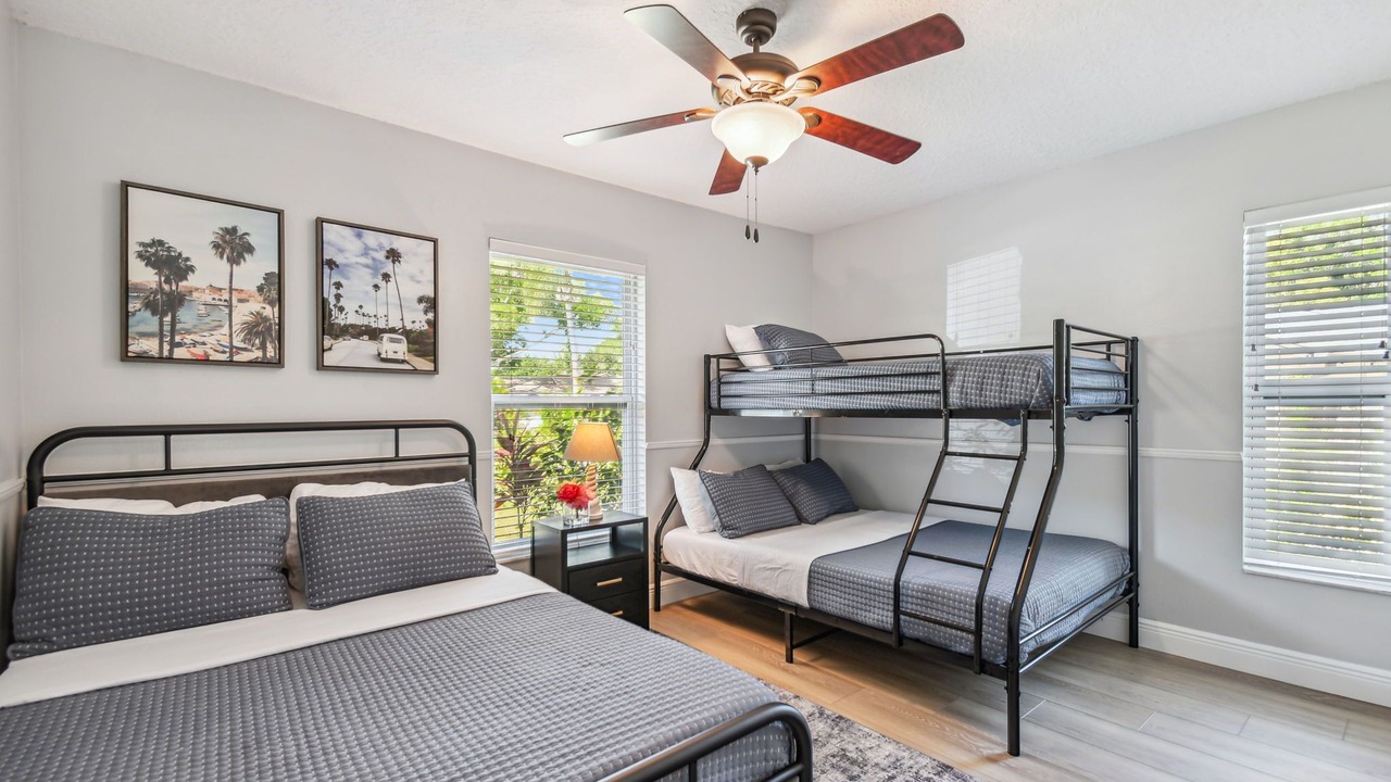 Photo of Bedroom in Rustic Oaks