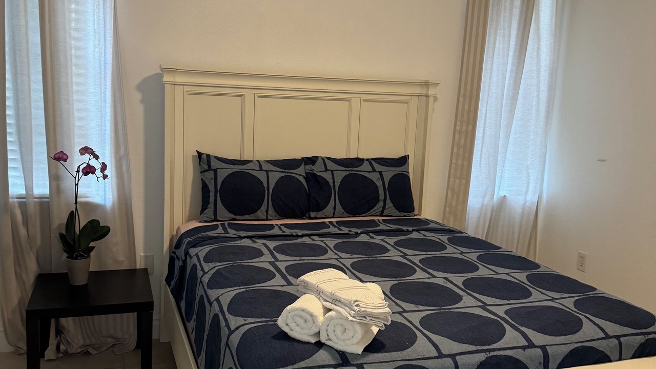 Photo of Bedroom in Metro West