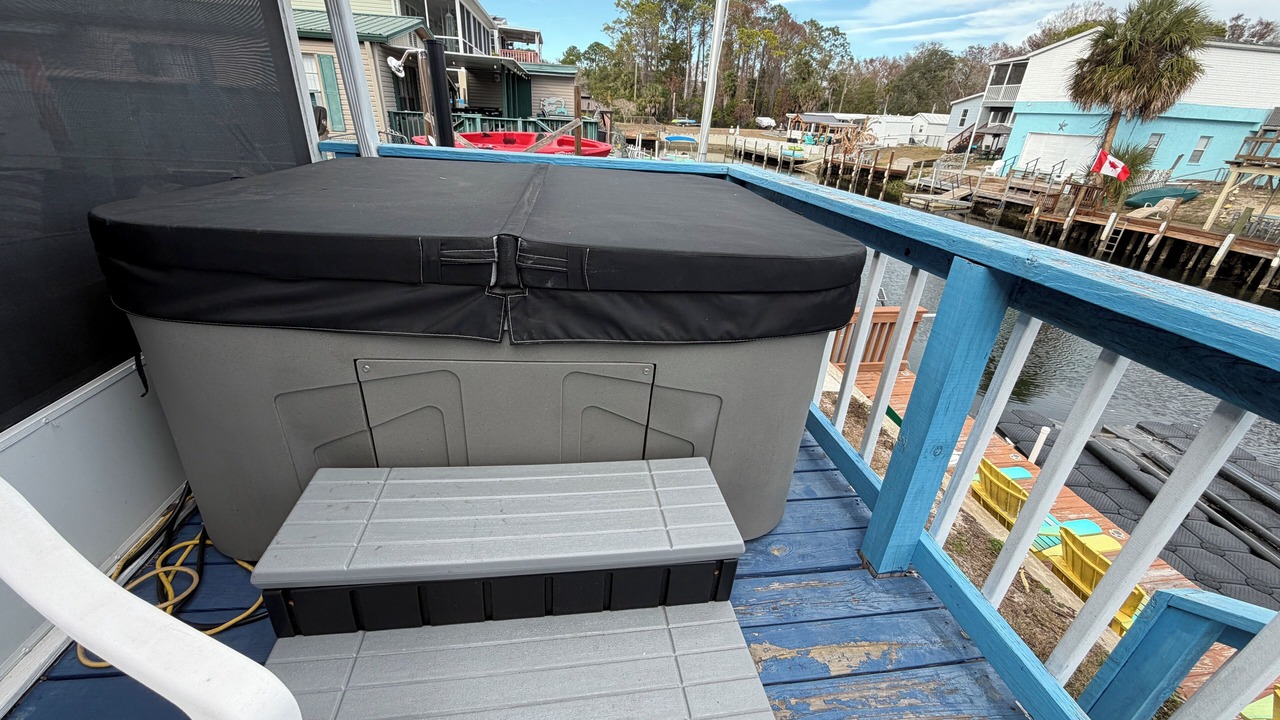 Photo of Outdoor in Weeki Wachee Gardens