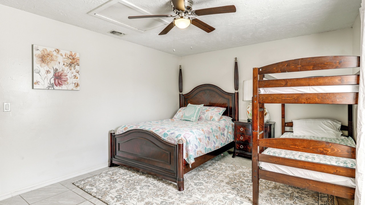 Photo of Bedroom in Boyette Springs