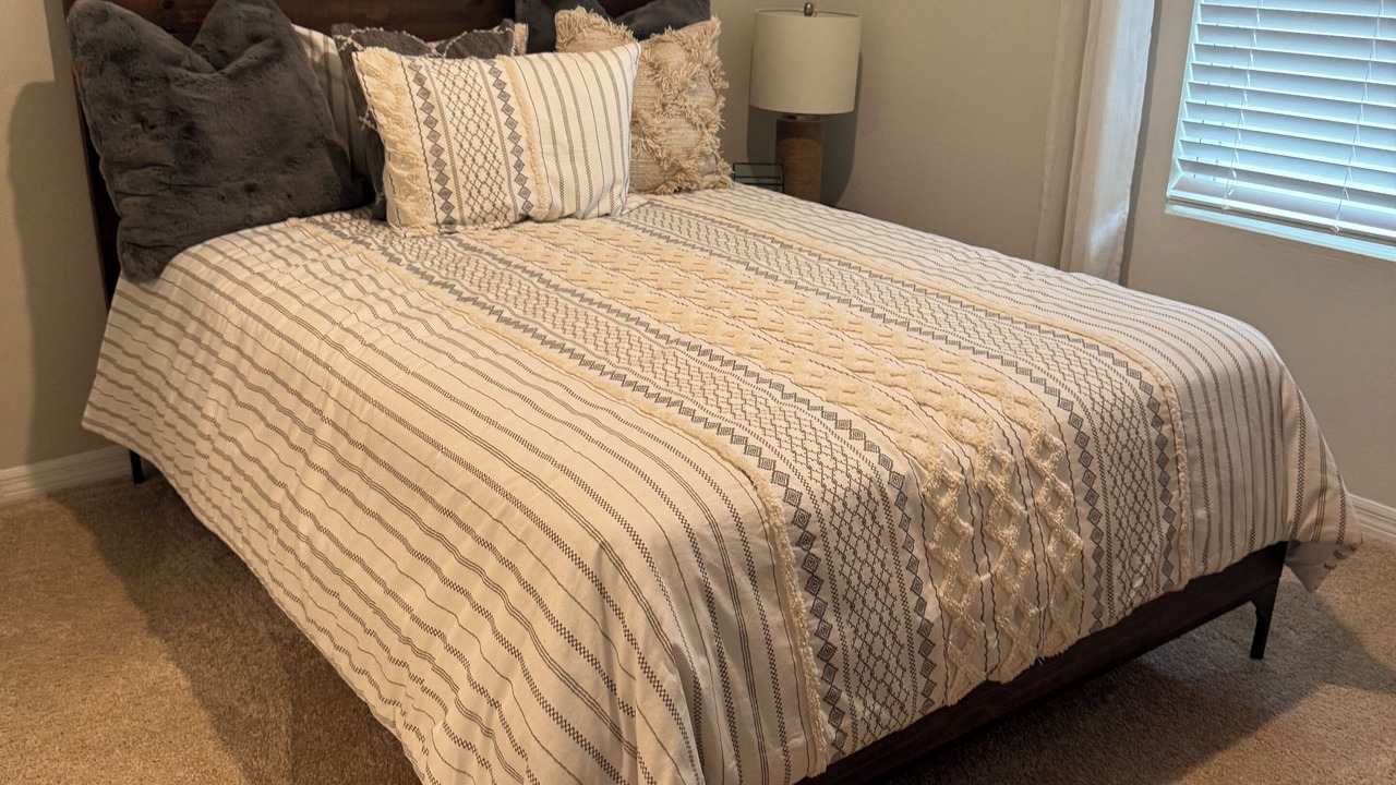Photo of Bedroom in Glencoe