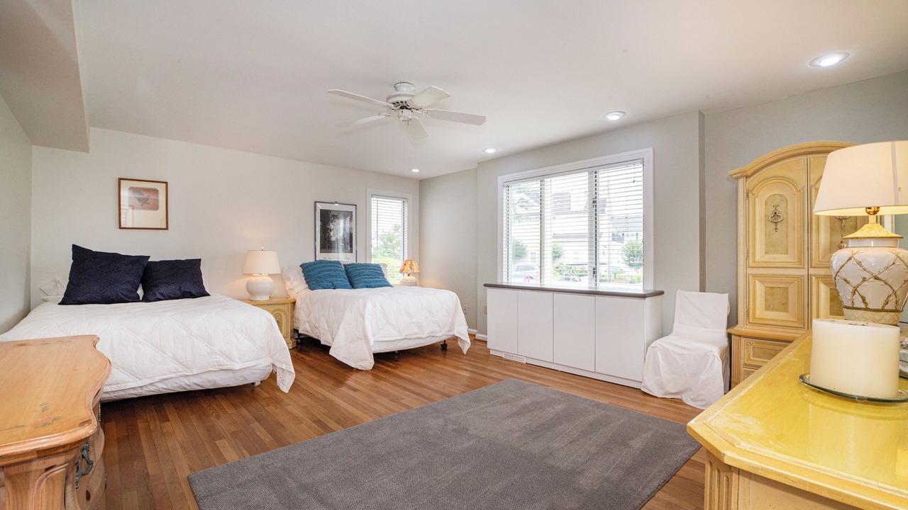 Photo of Bedroom in Gardens
