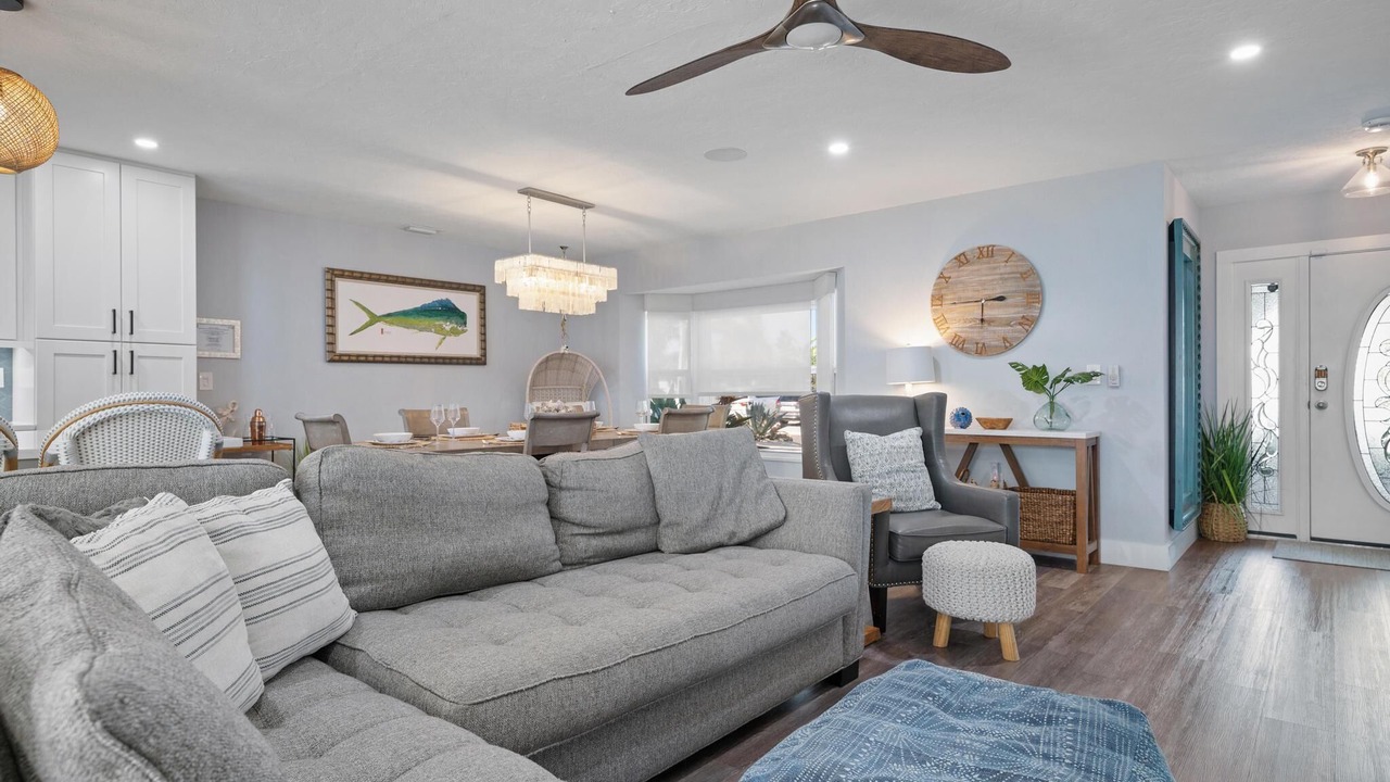 Photo of Livingroom in Whitney Beach