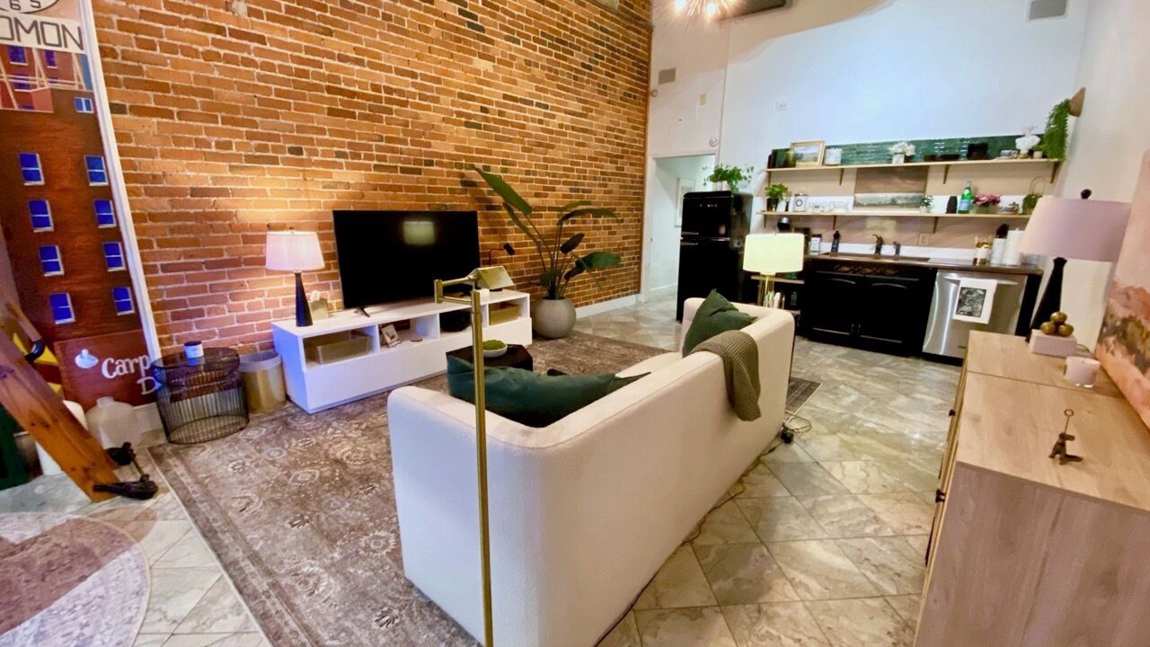 Photo of Livingroom in Greenville Downtown