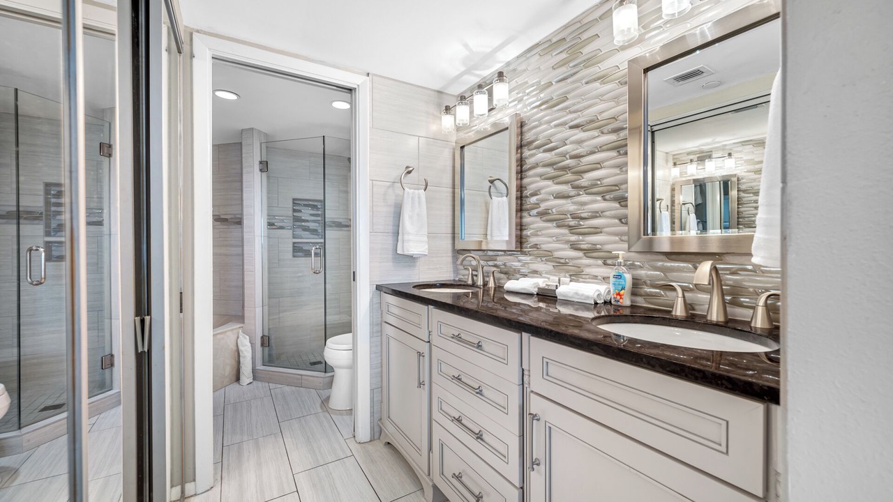 Photo of Bathroom in Sand Key