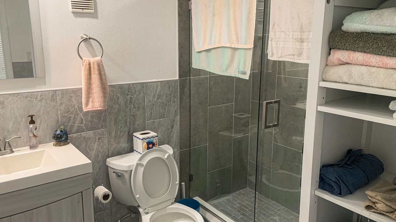 Photo of Bathroom in Sand Key