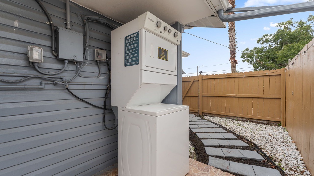Photo of Outdoor in Pinecrest West Park