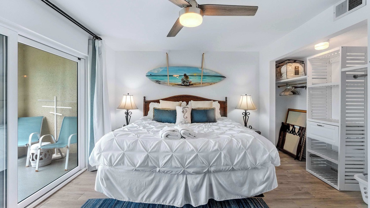 Photo of Bedroom in Surfcrest Village