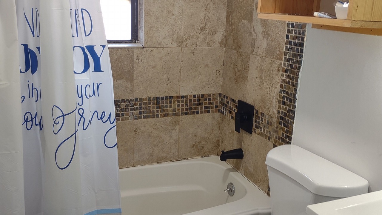 Photo of Bathroom in Seffner
