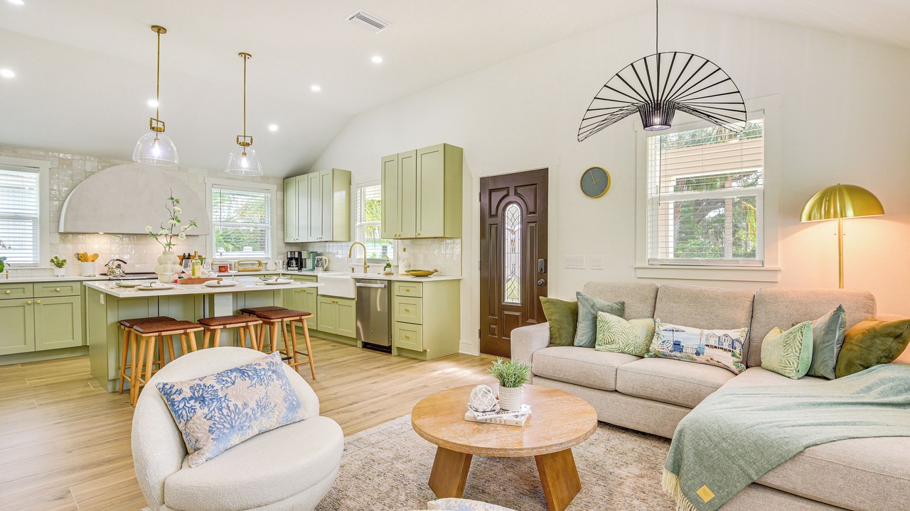 Photo of Livingroom in River District