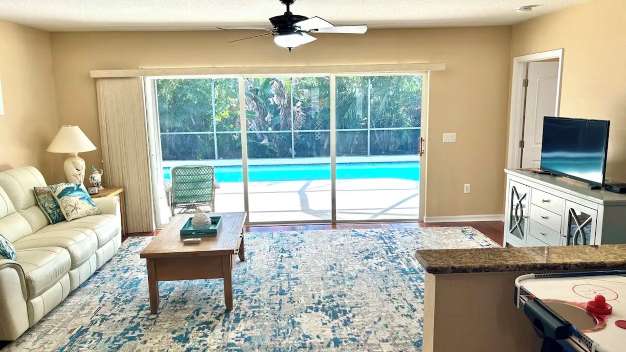 Photo of Livingroom in Lake St. George
