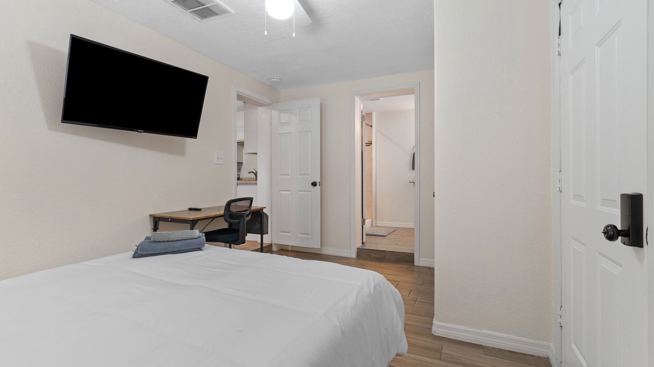 Photo of Bedroom in East Tampa
