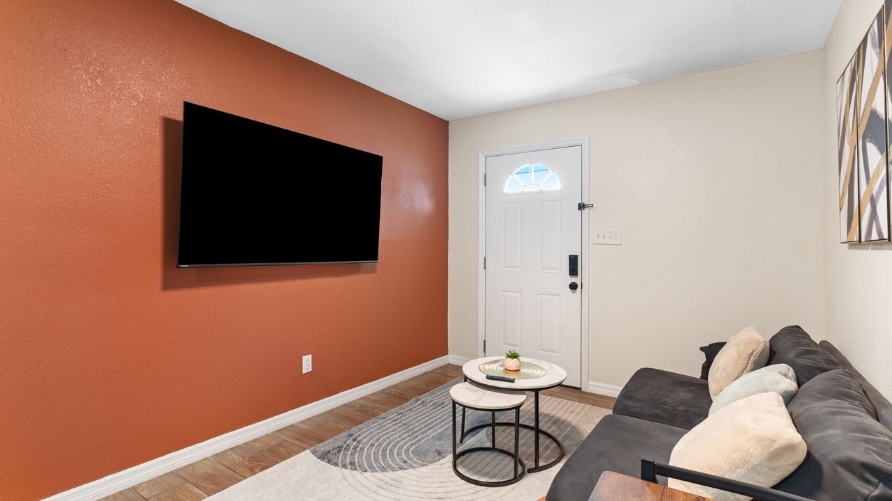 Photo of Livingroom in East Tampa