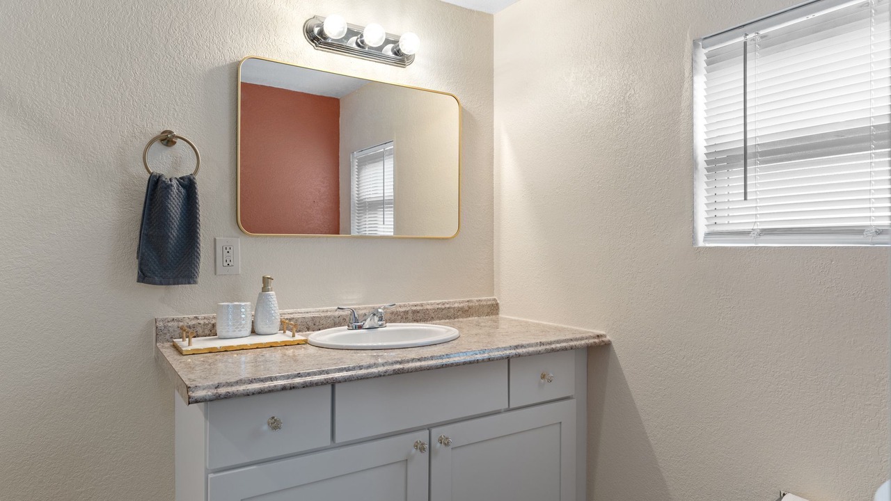 Photo of Bathroom in East Tampa