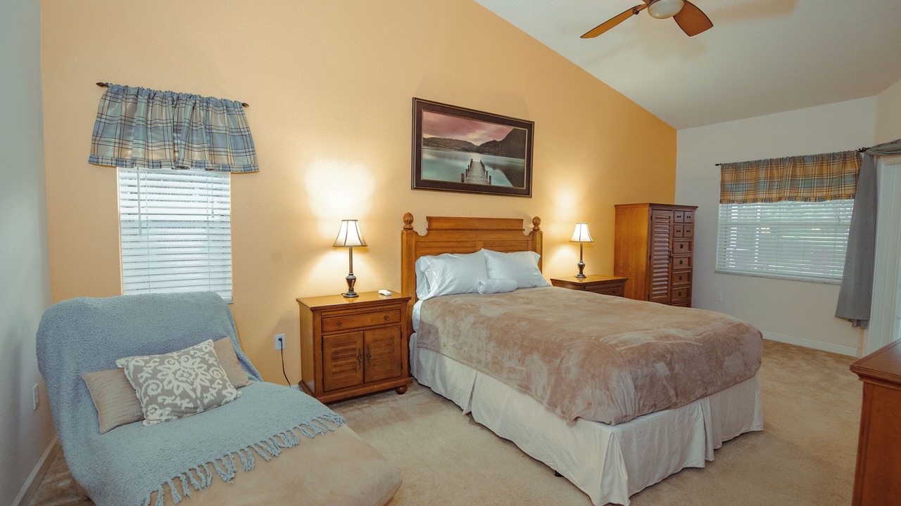 Photo of Bedroom in Brooksville