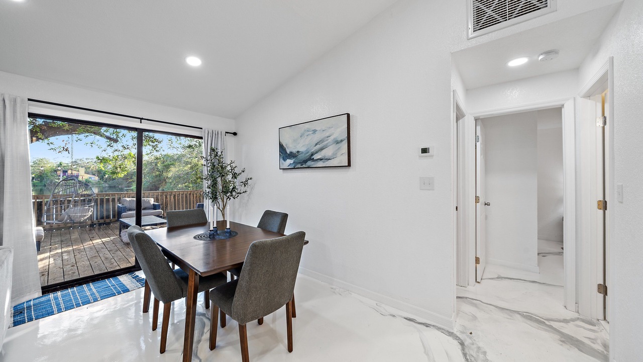 Photo of Bedroom in Flora Villa