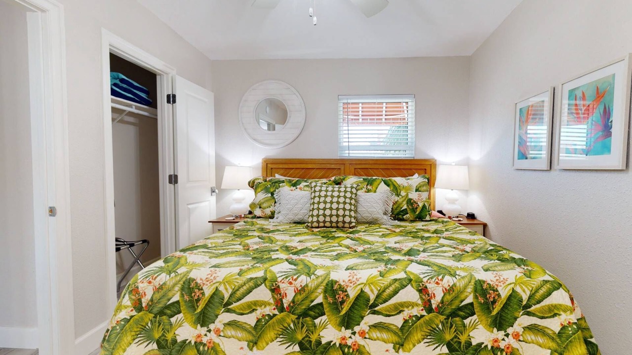 Photo of Bedroom in Madeira Beach