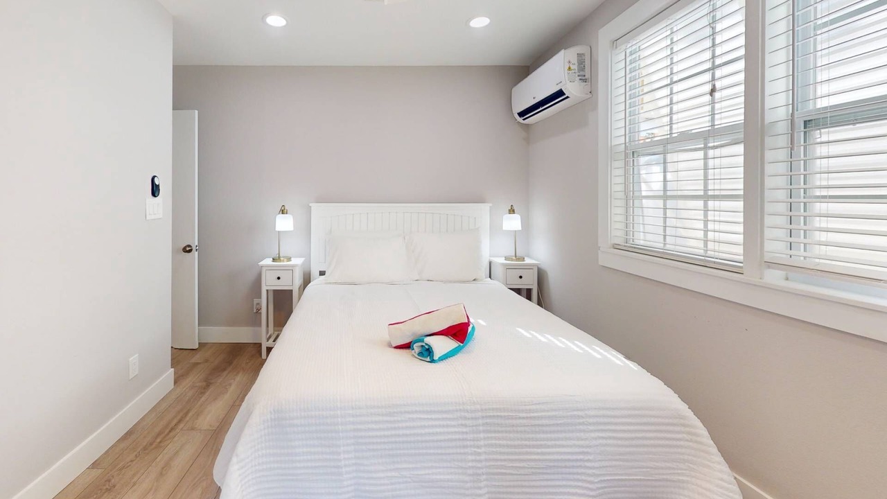 Photo of Bedroom in Madeira Beach