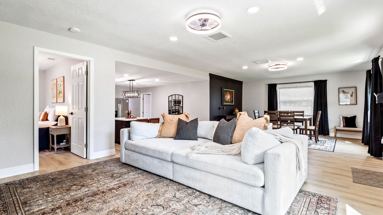 Photo of Bedroom in Pinellas Park