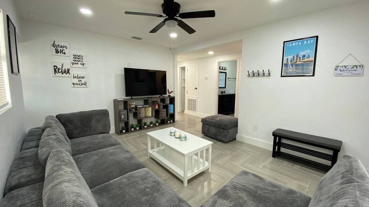 Photo of Livingroom in Ybor City