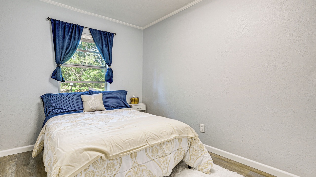 Photo of Bedroom in Bearss Plaza