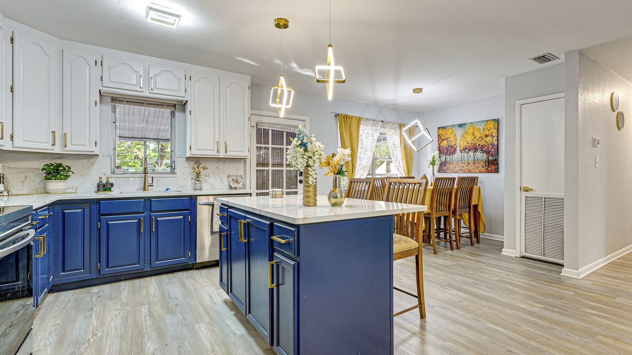 Photo of Kitchen in Bearss Plaza