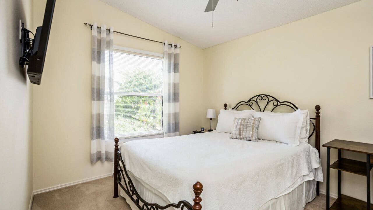 Photo of Bedroom in The Villages