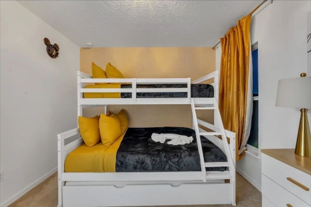 Photo of Bedroom in Sandy Ridge